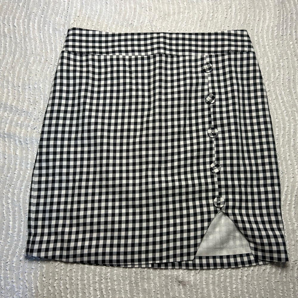 Showpo Black and White Gingham Mini Skirt - Picture 8 of 16
